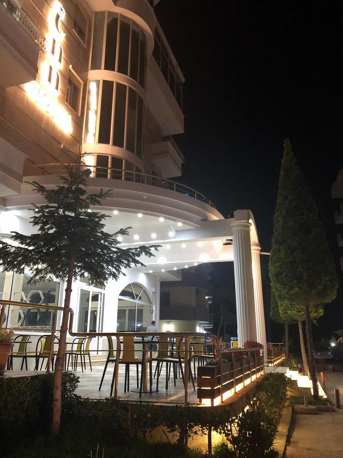 Inn Hotel Škalngur Buitenkant foto