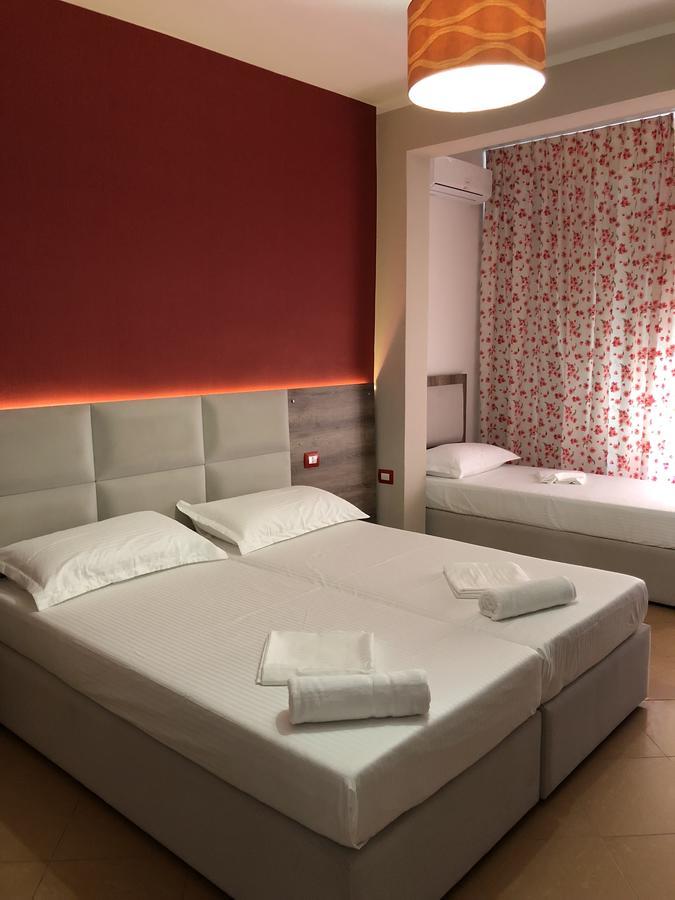 Inn Hotel Škalngur Buitenkant foto