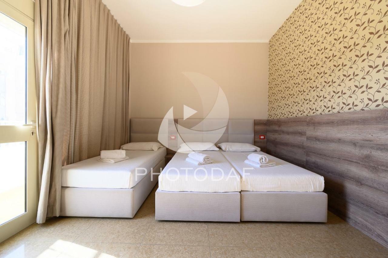 Inn Hotel Škalngur Buitenkant foto