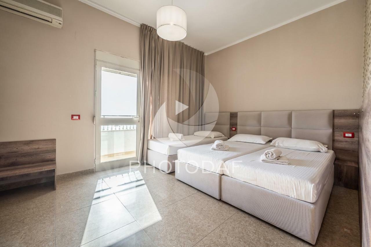 Inn Hotel Škalngur Buitenkant foto